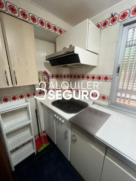 Foto a0f15f62-abd5-43f6-9809-bd593ff788d3. Alquiler piso  c hermanos gómez en Ventas Madrid