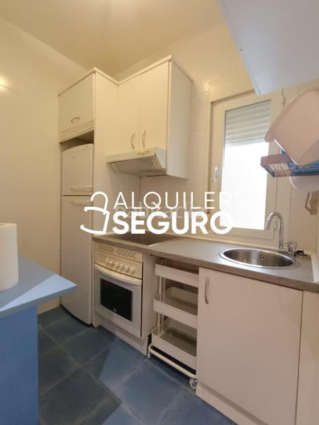 Foto 4bc6270b-7798-493b-81f2-b0a1db0ce0cb. Miete etagenwohnung mit heizung in Los Ángeles Madrid