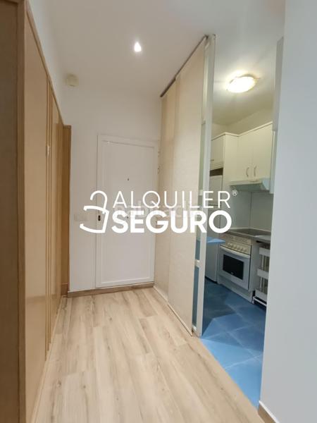 Foto 9d8b2ee2-b4d5-4ef2-a126-d214c42bff53. Miete etagenwohnung mit heizung in Los Ángeles Madrid