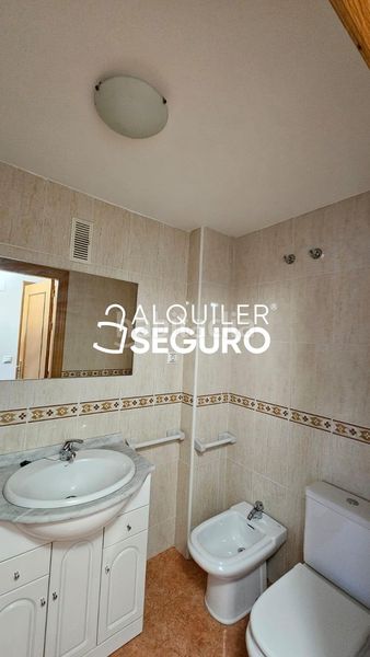 Foto f9cc811e-2685-482a-9ee9-1e00ab2033f7. Lloguer pis amb aparcament a Los Ramos Murcia