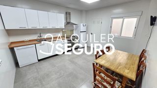 Rent Flat  Primero de mayo. Piso av. primero de mayo el palmar