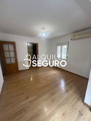 Rent Flat  De navafria. Piso pl. de navafria madrid