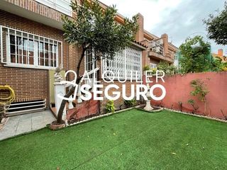 Location Chalet  De la cueva de montesinos. Chalet c de la cueva de montesinos madrid