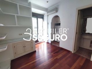 Flat in del Mesón de Paredes