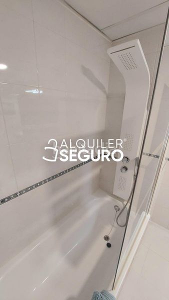 Foto 4d4a619a-8511-42af-8dc3-a7e90d1856c5. Alquiler ático  c sofía en Rosas - Musas Madrid