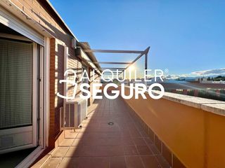 Rent Penthouse  De santiago garcía el tranquilo. Ático c de santiago garcía el tranquilo colmenar viejo