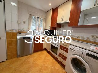Rent Flat  Alonso carbonell. Piso c alonso carbonell madrid