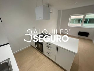 Alquiler Piso  De tenerife. Piso av. de tenerife san sebastián de los reyes