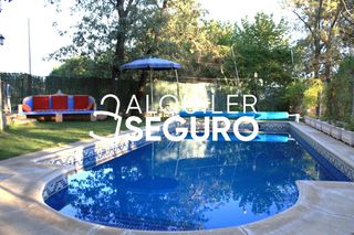 Miete Chalet  Navalpino. Chalet cmo. navalpino la adrada