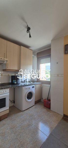 Foto 93f097aa-3345-4660-8209-1d9af6cd3eeb. Miete loft mit heizung in Las Campas Oviedo