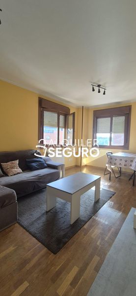 Foto a48f03e1-9202-40ac-b7b0-f132b41a3de2. Miete loft mit heizung in Las Campas Oviedo