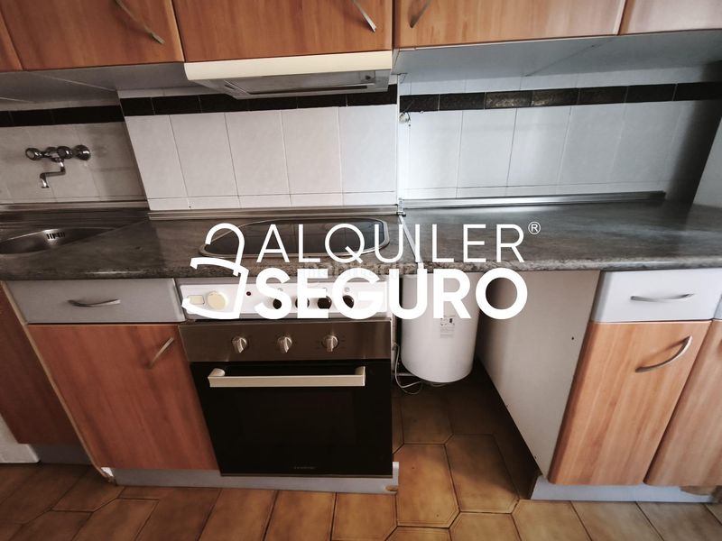 Foto 55a23eda-7a63-4723-93b6-85ac241176d8. Miete etagenwohnung in La Almozara Zaragoza
