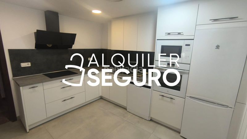 Foto 85be4f26-5798-4773-9be7-67540f3b551f. Alquiler piso  av. alcalde luis uruñuela en colores - entreparques Sevilla