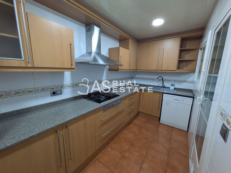 Foto edcad727-b0cd-48b6-98fb-e807b08e2708. Pis a Cementiri Vell Terrassa