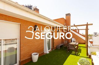 Miete Dachwohnung  Del aligustre. Ático c del aligustre madrid
