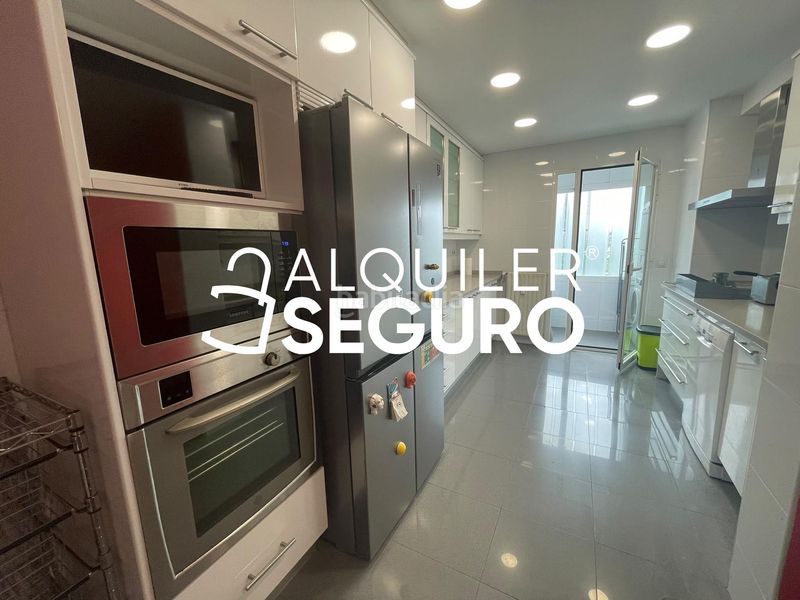 Foto 0b371682-2e60-4396-987b-97de91b76820. Miete etagenwohnung mit heizung parking pool in Castilla Madrid