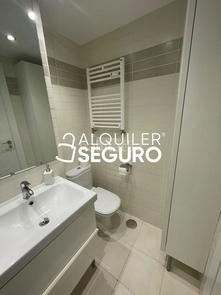 Foto ff3c9027-2965-4e60-9be8-c32c6c136a84. Miete etagenwohnung mit heizung parking pool in Castilla Madrid