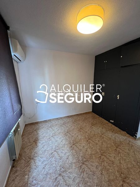 Foto 128e4598-815d-4e78-ba04-c3fc0d4b39ca. Alquiler piso  c carlos hernández en Ventas Madrid