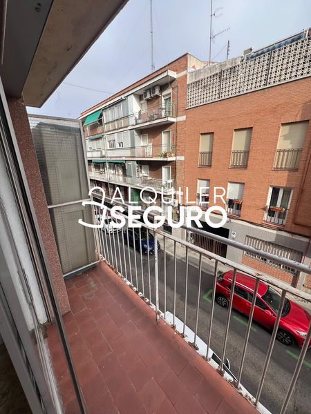 Foto f01e49ef-6f94-4912-9a11-c2f54a653ade. Alquiler piso  c carlos hernández en Ventas Madrid