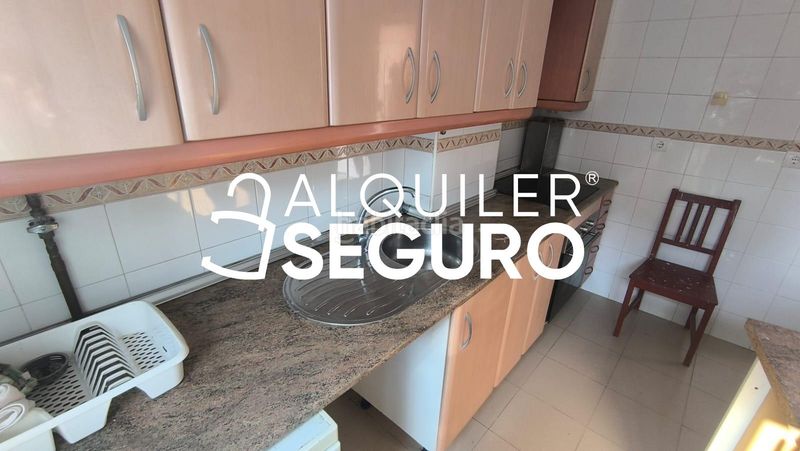 Foto cc08d4de-b3da-42e4-b747-c4ea0b617148. Alquiler chalet  c maestro francisco rodríguez rodríguez en Bormujos