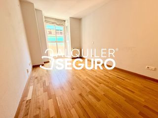 Location Appartement  De bustillo del oro. Piso c de bustillo del oro madrid