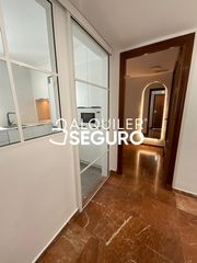 Location Appartement  Rafael salas gonzalez. Piso c rafael salas gonzalez  sevilla