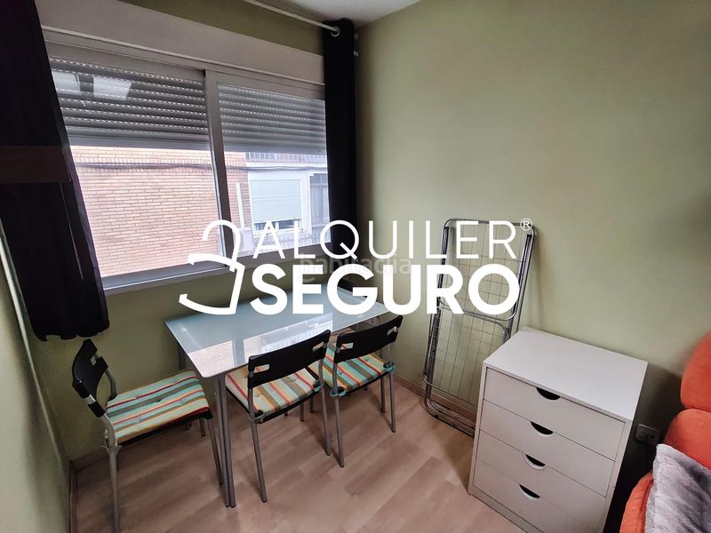 Foto 0063148b-e534-4383-936e-39a3e641a266. Alquiler estudio  c de joaquín lorenzo en Peñagrande Madrid