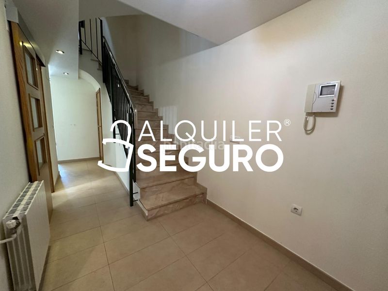 Foto 31285eb0-508a-404d-8c37-35f36e0dfd6e. Alquiler chalet  c illes columbretes en Torre en Conill-Cumbres de San Antonio Bétera