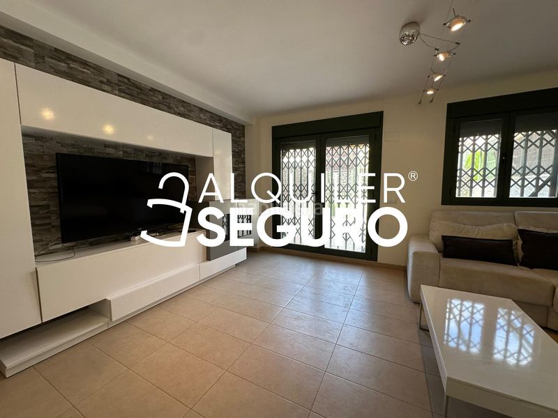 Foto 606b3b83-5f7b-4ba8-822f-0718bb55c407. Alquiler chalet  c illes columbretes en Torre en Conill-Cumbres de San Antonio Bétera