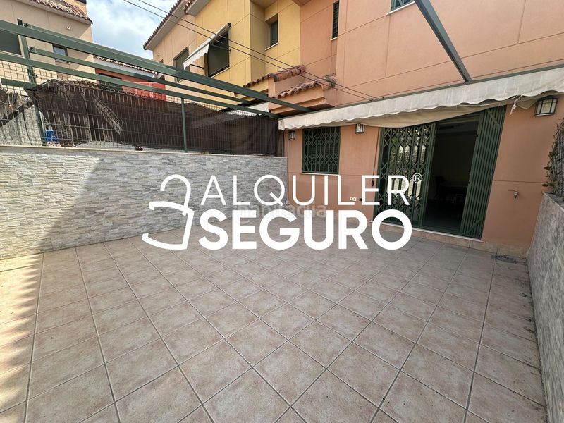 Foto b655aaa2-93d2-4e2e-a58e-7f14ab154b28. Alquiler chalet  c illes columbretes en Torre en Conill-Cumbres de San Antonio Bétera