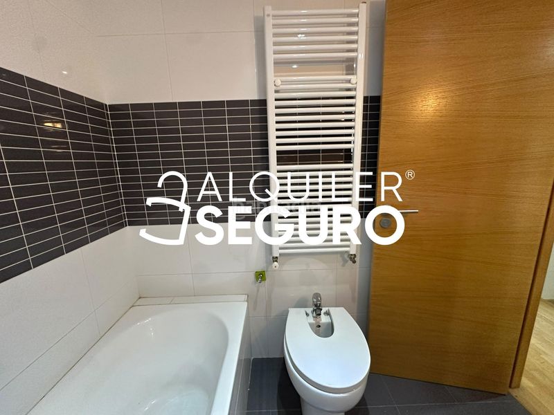 Foto f9fe1615-b275-4eef-b3f2-3fa81a647841. Alquiler chalet  c illes columbretes en Torre en Conill-Cumbres de San Antonio Bétera