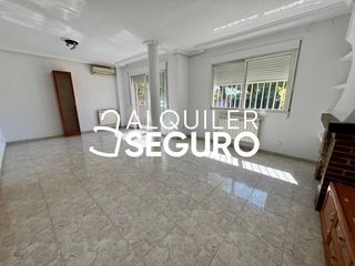 Location Chalet  Quevedo. Chalet c quevedo daganzo de arriba