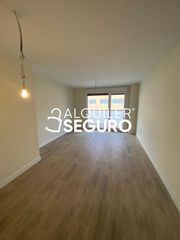 Rent Flat  Aguas vivas. Piso av. aguas vivas guadalajara