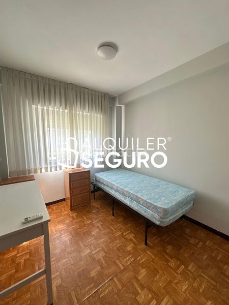 Foto 3fb1bc83-6978-41f9-8351-4a68f4c0ef26. Alquiler piso  c de isaac peral en Villafontana - Estoril I Móstoles