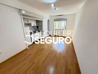Miete Etagenwohnung  Ciudad de barcelona. Piso av. ciudad de barcelona madrid