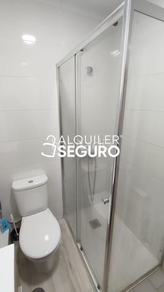 Foto 095bd9b1-4635-4a08-8a0d-bccb27d93dff. Alquiler piso  c barcelona en Centro Alcobendas