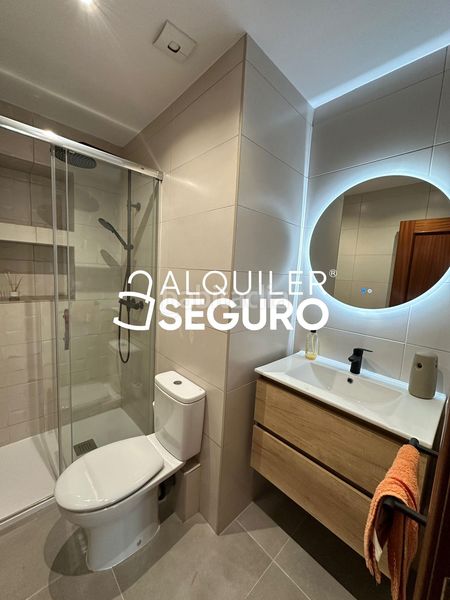 Foto 251ebe22-450e-4405-8151-3310a4152b12. Lloguer pis a Canillejas Madrid
