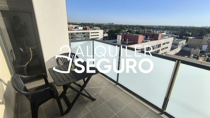Foto bd8f7a4c-9bb9-45f5-a925-b96945d762b8. Miete etagenwohnung mit parking pool in colores - entreparques Sevilla