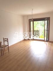 Appartement à CR M-213 ANCHUELO ( CL Portillo)