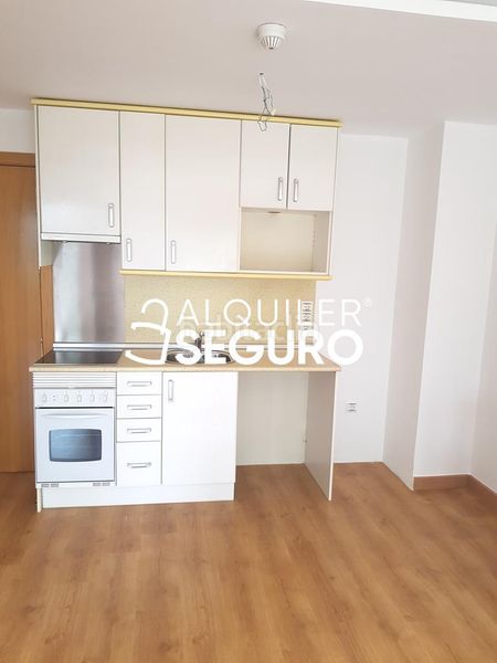 Foto c29fda81-e055-4305-83d7-72c49dce96f0. Miete etagenwohnung mit heizung parking in Pozo de Guadalajara