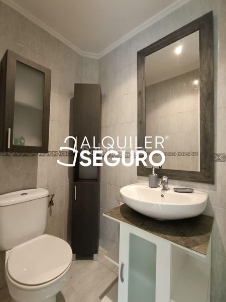 Foto 570d2bc9-0ea3-4d3b-9146-4ba76d796640. Miete etagenwohnung mit heizung parking pool in Butarque Madrid