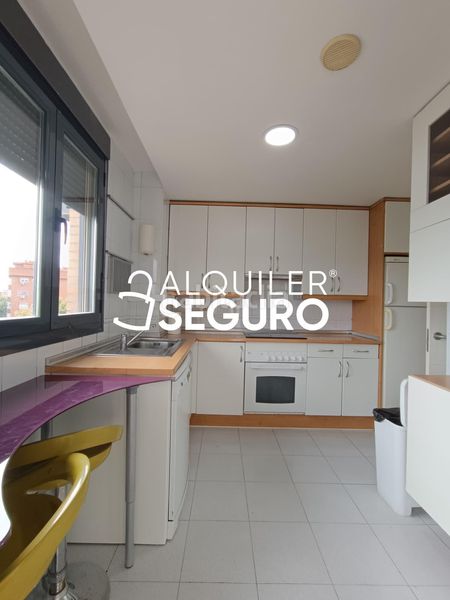 Foto bc126f95-e952-4150-b1b5-2dcb7c0e4e47. Miete etagenwohnung mit heizung parking pool in Butarque Madrid