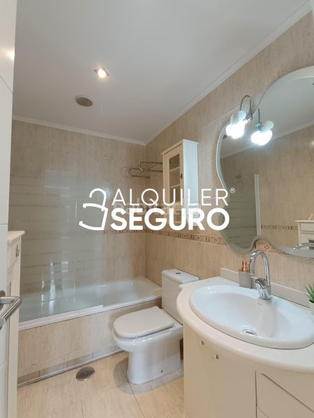 Foto c92ae79c-74a8-4571-8996-07d9122f5749. Miete etagenwohnung mit heizung parking pool in Butarque Madrid