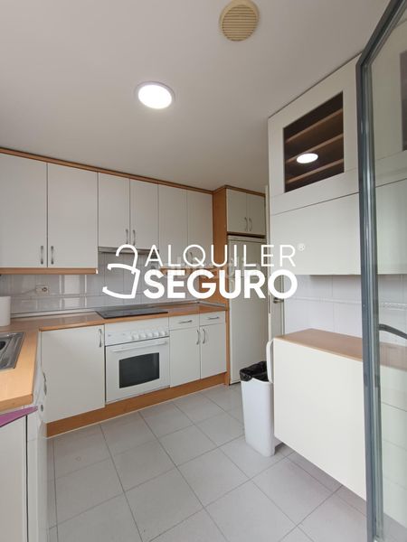 Foto cf07646c-91c1-4e21-8bbb-58e69943c76e. Miete etagenwohnung mit heizung parking pool in Butarque Madrid