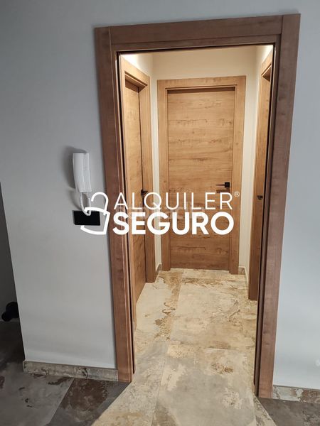 Foto 17880ffa-f4a9-4b45-811c-7864b1e73b05. Alquiler chalet  c san juan en Jun