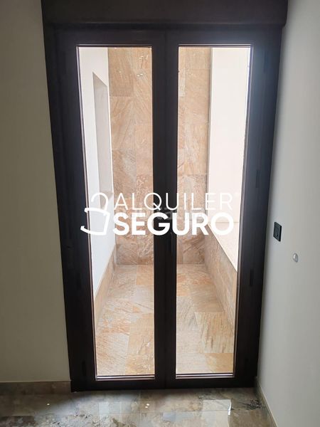 Foto 1f2788a6-2b1a-4250-b54b-07b1b67bb137. Alquiler chalet  c san juan en Jun