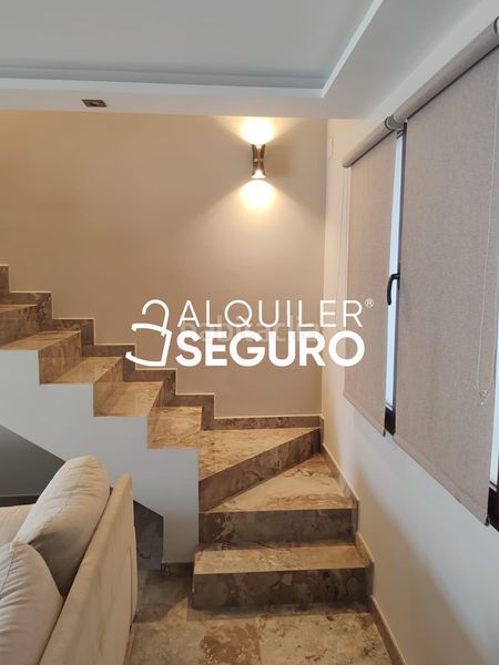 Foto 42be9b74-ec36-4a94-b238-6c8f97e2780a. Alquiler chalet  c san juan en Jun