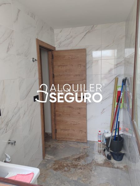 Foto 4edd1e95-706f-472a-95c5-5f9b5d514c20. Alquiler chalet  c san juan en Jun