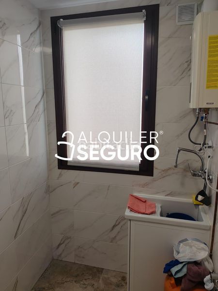 Foto 636a3b5d-fcc1-47a6-a27c-c64d96e5a730. Alquiler chalet  c san juan en Jun