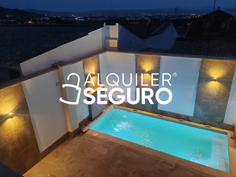Foto ab5d75dc-e9a2-4df8-ba38-731d2c79b2de. Alquiler chalet  c san juan en Jun